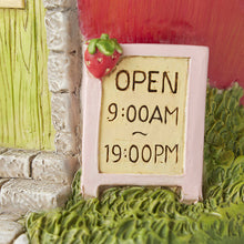 Load image into Gallery viewer, Strawberry Grocery 16x15.5x18.4cm
