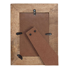 Load image into Gallery viewer, Handcrafted 4x6&#39;&#39; Mango Wood Cladded Photoframe 17x2x22cm
